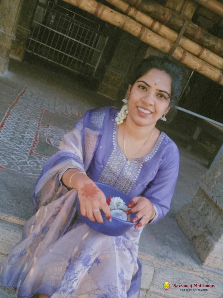 Hema Puspha Rajendran View 3 Profile Image - Navsamaj Matrimony