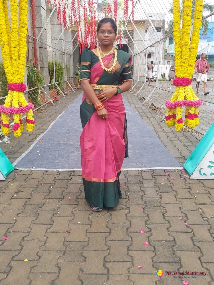 Syamaladevi U View 2 Profile Image - Navsamaj Matrimony