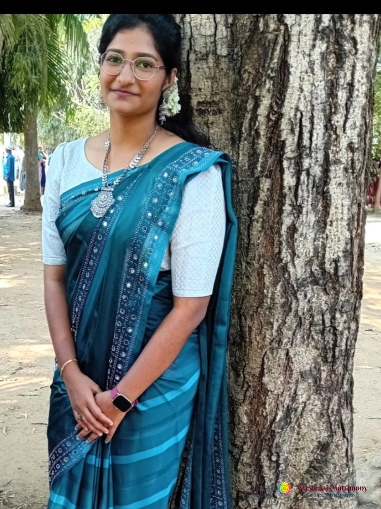 Aishwarya Rajasekaren View 5 Profile Image - Navsamaj Matrimony