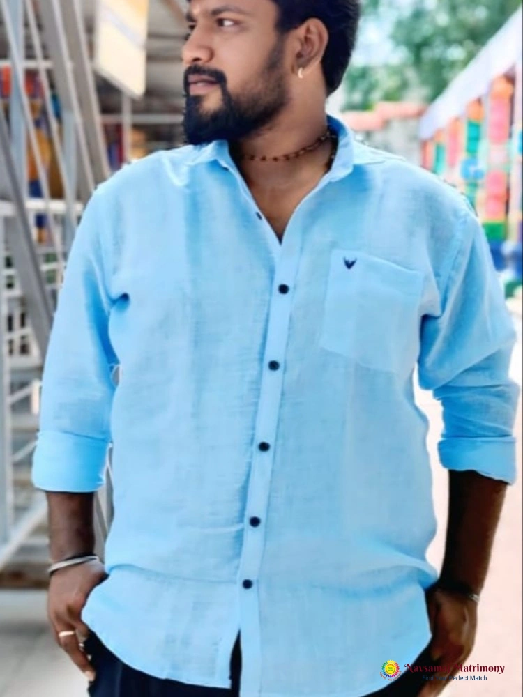 G Vingesh View 5 Profile Image - Navsamaj Matrimony