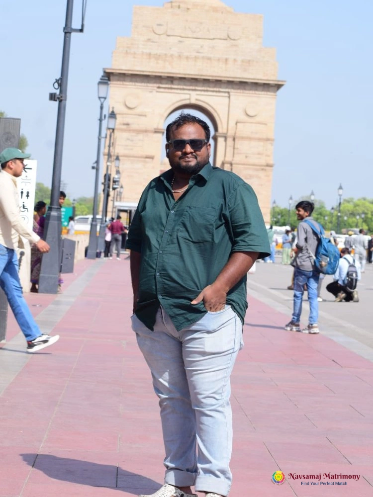 Saravanan Ravichandran View 4 Profile Image - Navsamaj Matrimony