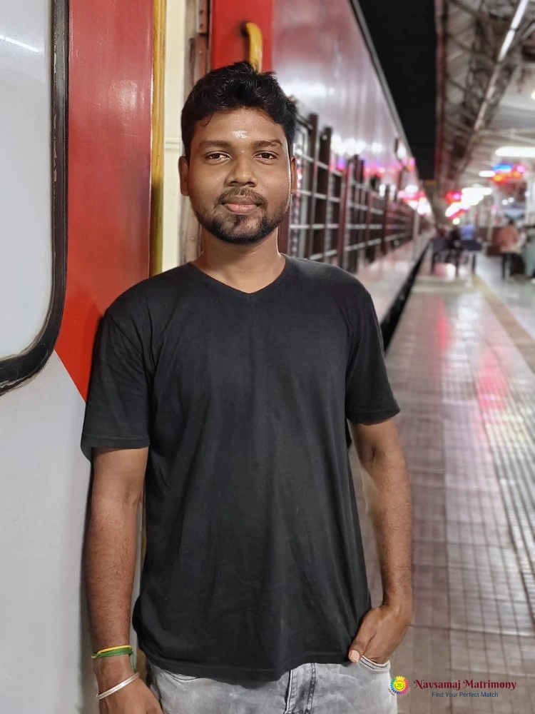 Surash Kumar Nalla Thambi View 2 Profile Image - Navsamaj Matrimony