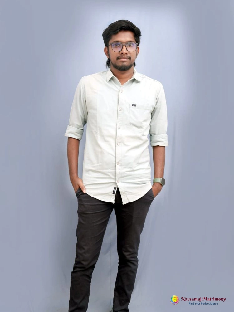 Rajeswaran V View 3 Profile Image - Navsamaj Matrimony