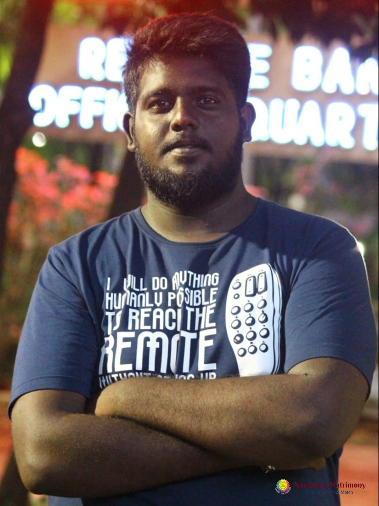 Karthikeyan Vairamuthu View 2 Profile Image - Navsamaj Matrimony